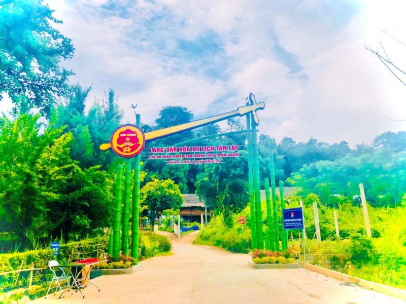 Description: http://cuoituan.baotuyenquang.com.vn/media/images/2023/04/img_20230420092105.jpg